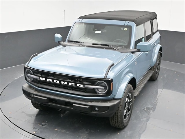 used 2023 Ford Bronco car, priced at $43,254