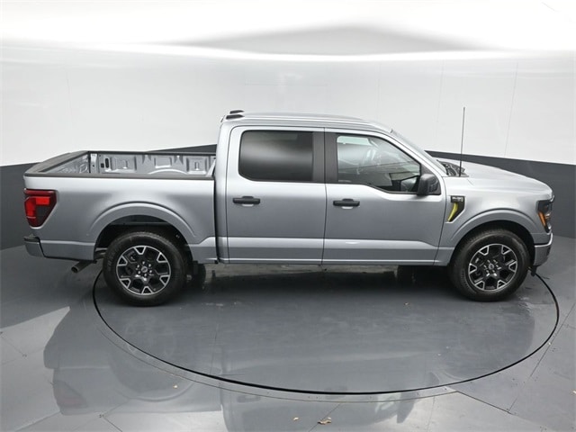new 2025 Ford F-150 car, priced at $43,083