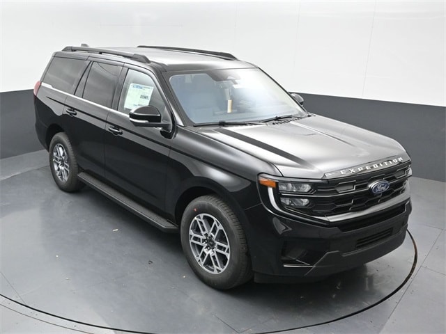 new 2025 Ford Expedition car, priced at $68,210