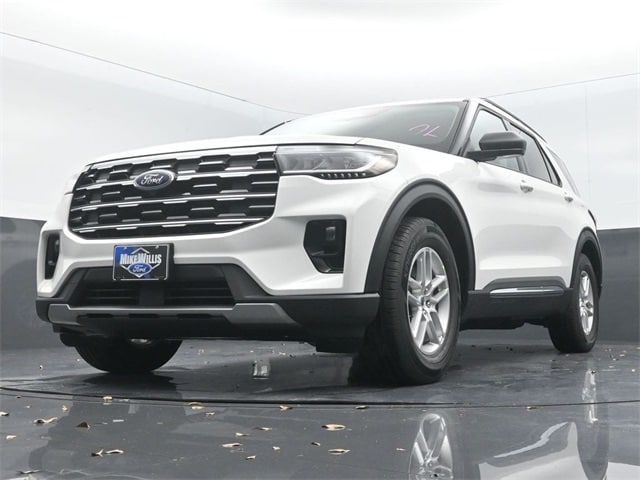 new 2025 Ford Explorer car, priced at $42,105