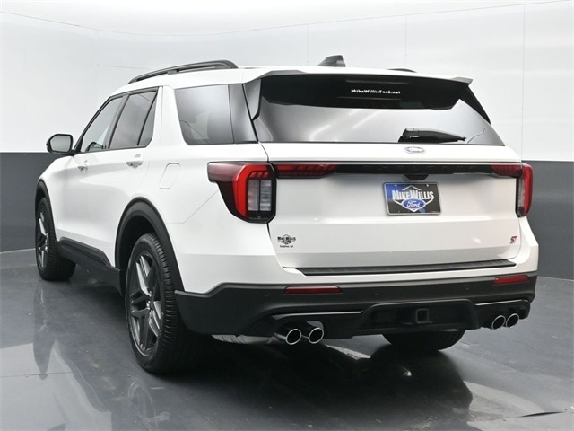 new 2025 Ford Explorer car, priced at $61,620