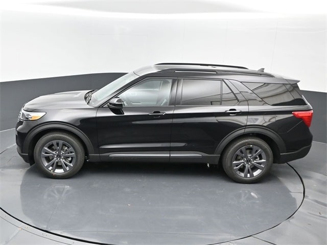 new 2024 Ford Explorer car, priced at $40,780