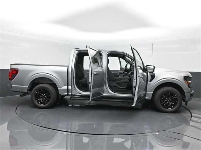 new 2024 Ford F-150 car, priced at $52,595