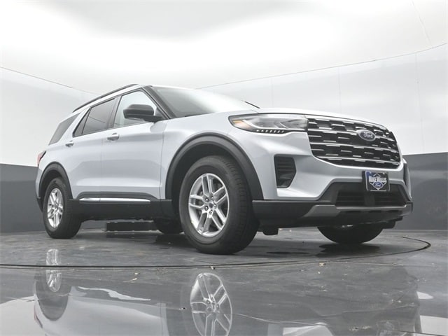 new 2025 Ford Explorer car, priced at $37,645