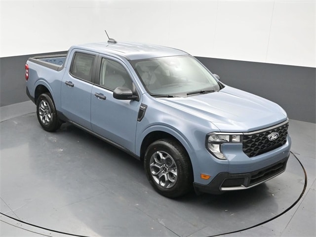 new 2025 Ford Maverick car, priced at $30,113