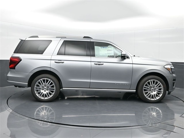 new 2024 Ford Expedition car, priced at $74,270