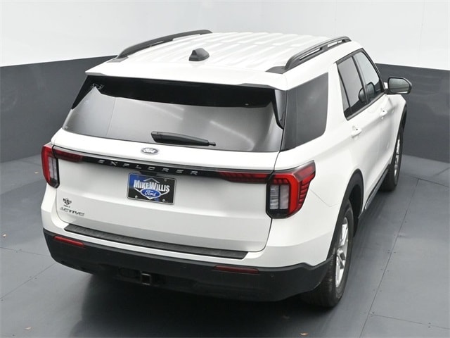 new 2025 Ford Explorer car, priced at $40,245