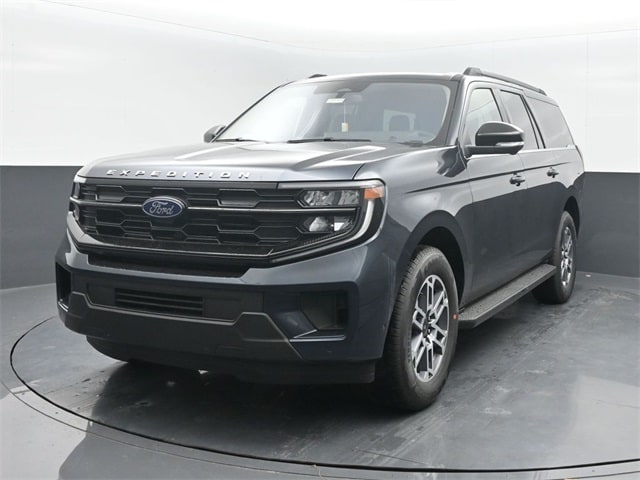 new 2025 Ford Expedition car, priced at $71,705