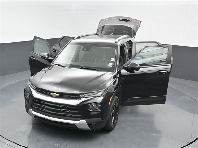 used 2023 Chevrolet TrailBlazer car, priced at $18,662