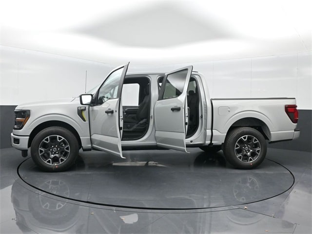 new 2024 Ford F-150 car, priced at $47,996