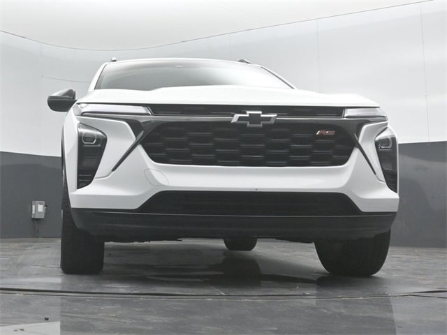 used 2025 Chevrolet Trax car, priced at $24,182