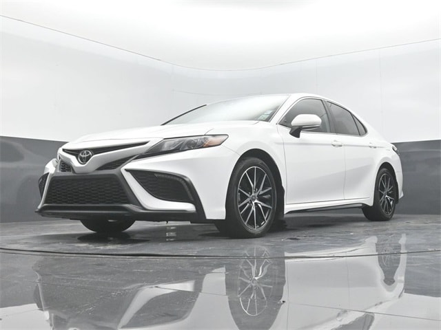 used 2022 Toyota Camry car, priced at $25,499