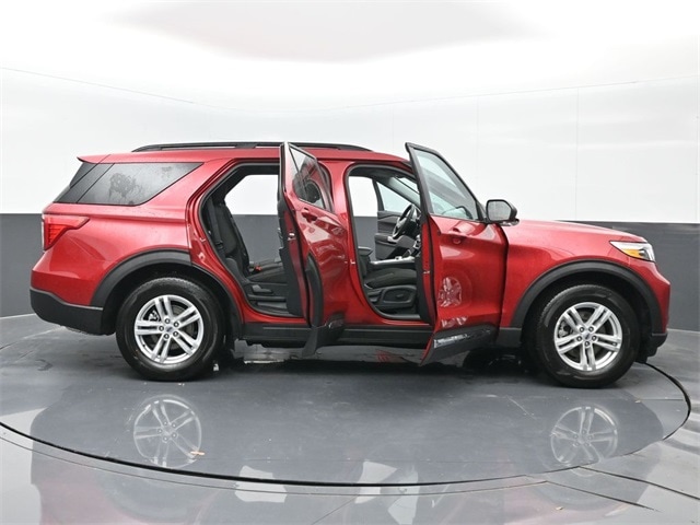 new 2024 Ford Explorer car, priced at $38,140