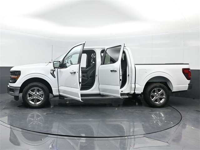 new 2024 Ford F-150 car, priced at $48,355