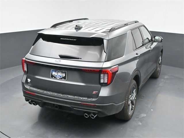 new 2025 Ford Explorer car, priced at $54,365