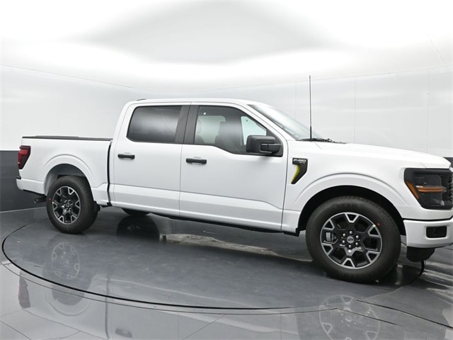 new 2024 Ford F-150 car, priced at $47,045