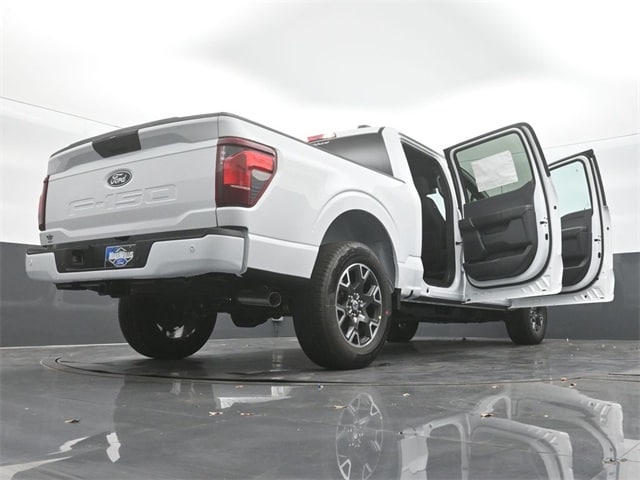 new 2024 Ford F-150 car, priced at $48,522