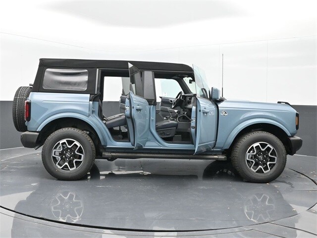 used 2023 Ford Bronco car, priced at $43,254