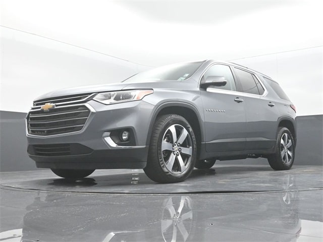 used 2020 Chevrolet Traverse car, priced at $23,582