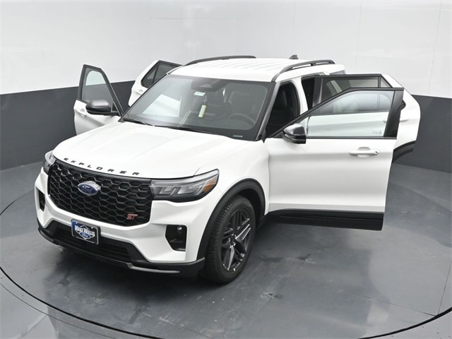 new 2025 Ford Explorer car, priced at $54,660