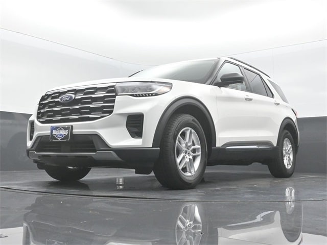 new 2025 Ford Explorer car, priced at $38,440
