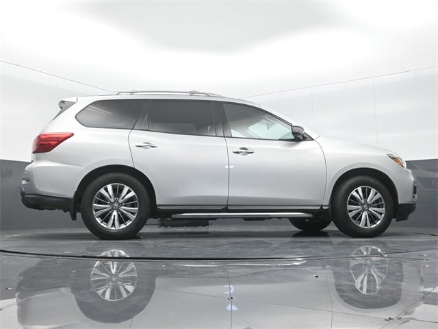 used 2020 Nissan Pathfinder car, priced at $20,965