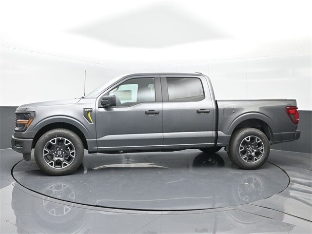 new 2024 Ford F-150 car, priced at $43,027