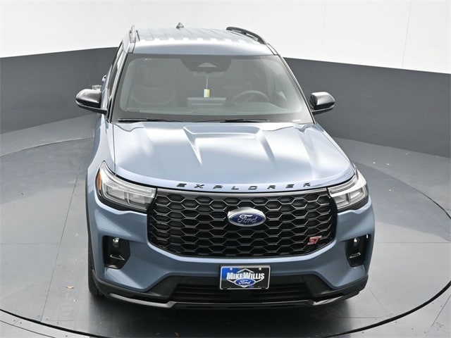 new 2025 Ford Explorer car, priced at $54,850