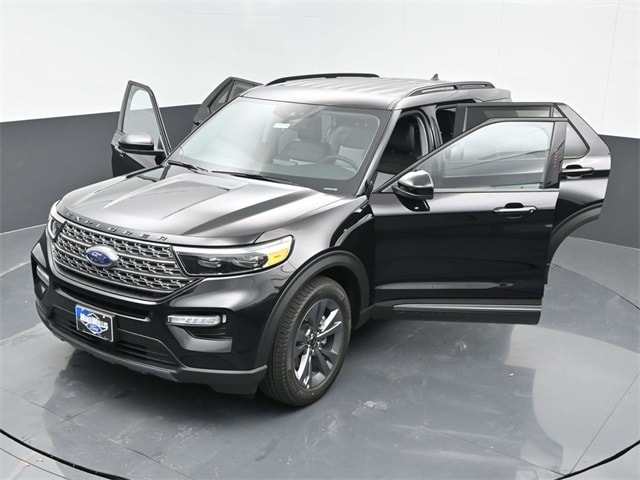 new 2024 Ford Explorer car, priced at $40,780