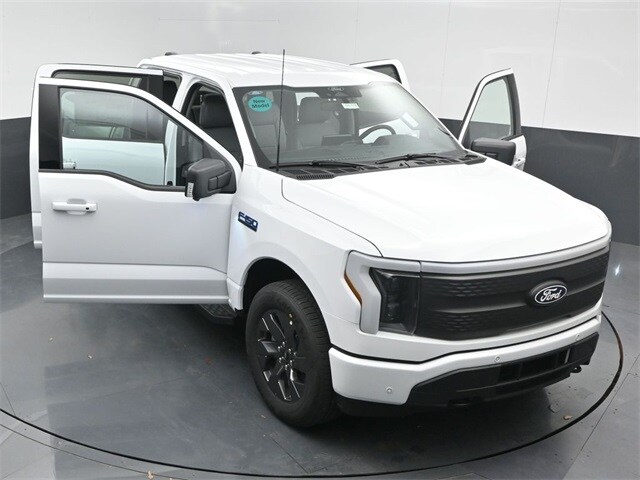 new 2025 Ford F-150 Lightning car, priced at $64,631