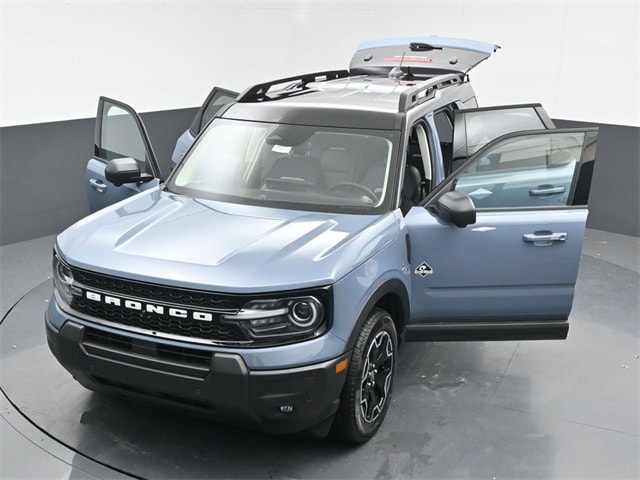 new 2025 Ford Bronco Sport car, priced at $36,912