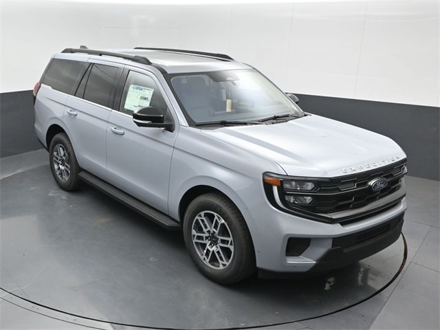 new 2025 Ford Expedition car, priced at $69,205