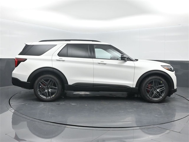 new 2025 Ford Explorer car, priced at $54,660