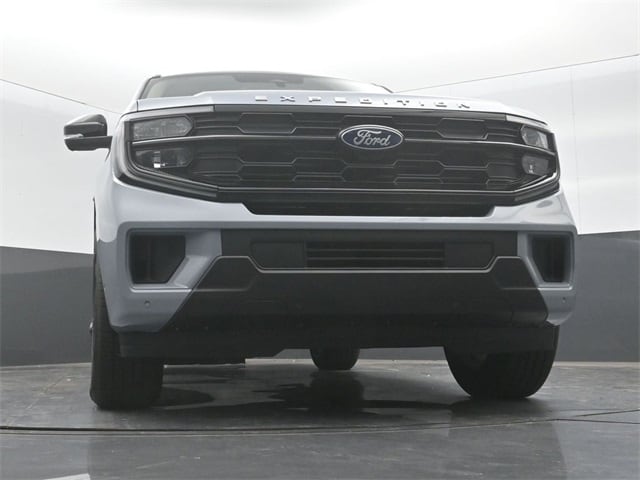 new 2025 Ford Expedition car, priced at $69,205