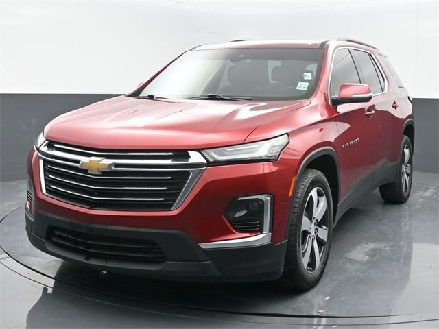 used 2022 Chevrolet Traverse car, priced at $30,194