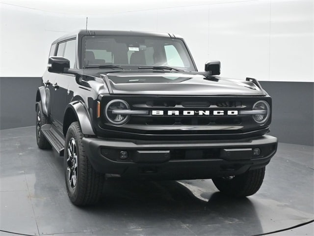 new 2025 Ford Bronco car, priced at $55,195