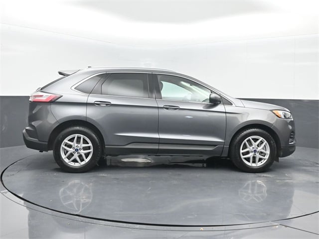 used 2022 Ford Edge car