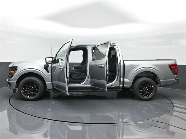 new 2024 Ford F-150 car, priced at $52,595