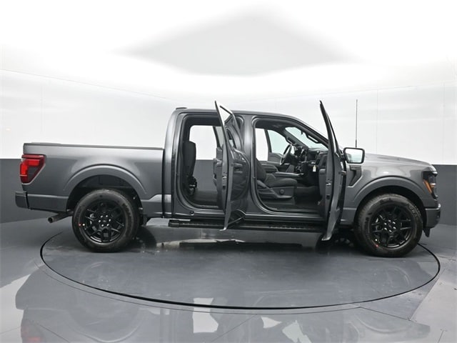 new 2024 Ford F-150 car, priced at $47,556