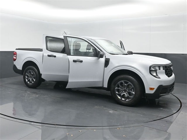 new 2025 Ford Maverick car, priced at $33,135