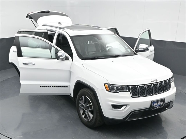 used 2020 Jeep Grand Cherokee car, priced at $21,813