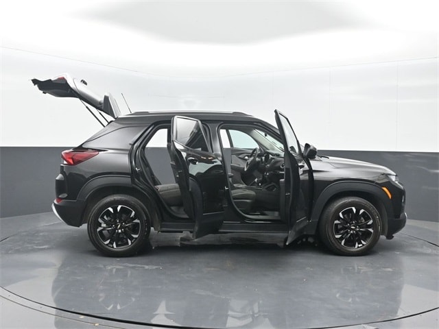 used 2023 Chevrolet TrailBlazer car, priced at $18,662