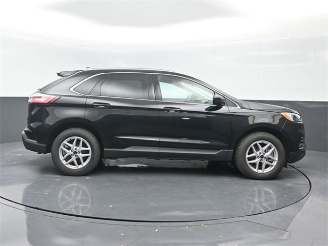 new 2024 Ford Edge car, priced at $35,025