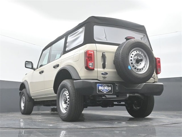 new 2025 Ford Bronco car, priced at $41,280