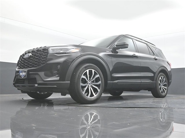 new 2025 Ford Explorer car, priced at $43,615