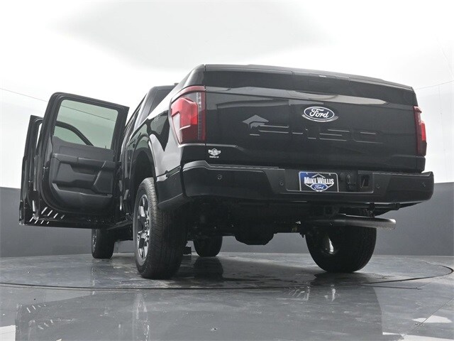 new 2025 Ford F-150 car, priced at $47,031