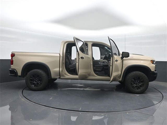 used 2022 Chevrolet Silverado 1500 car, priced at $53,104