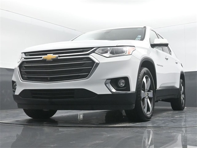 used 2020 Chevrolet Traverse car, priced at $22,410