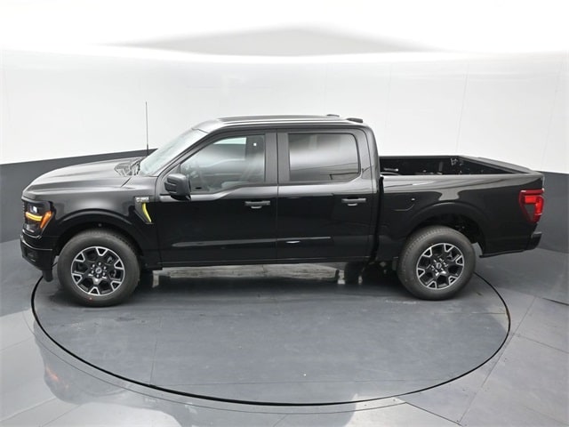 new 2025 Ford F-150 car, priced at $44,333