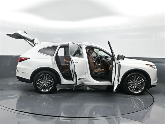 used 2022 Acura MDX car, priced at $39,436